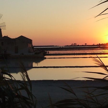 I Tramonti Sul Mare Bed & Breakfast Marsala Bagian luar foto