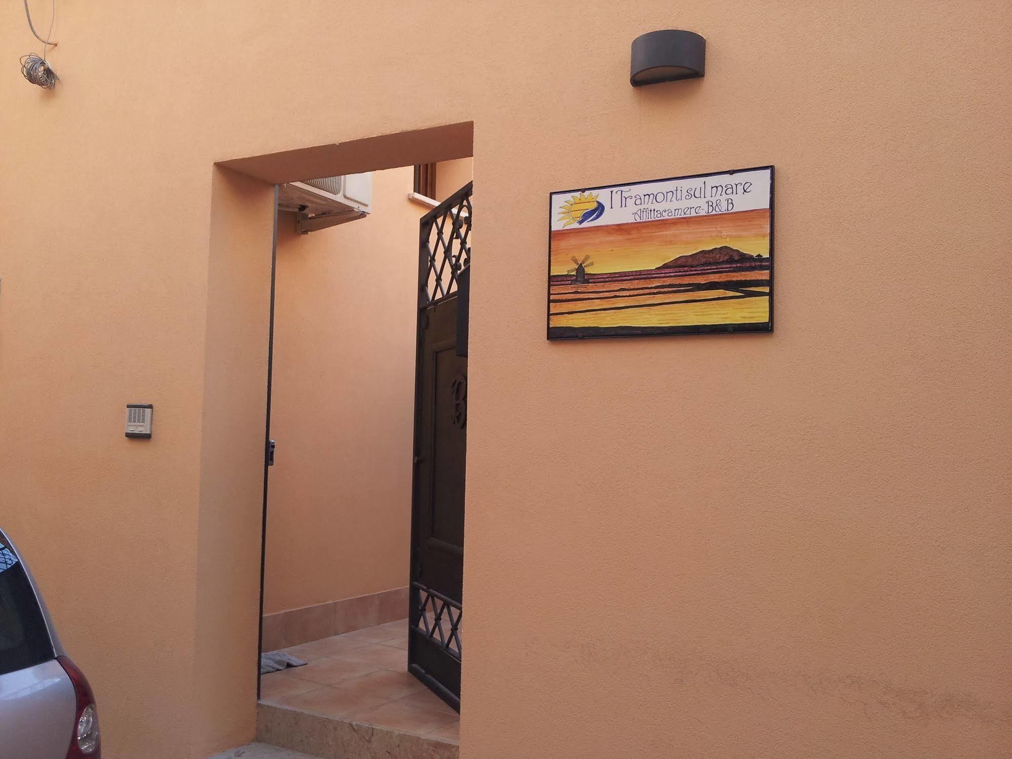 I Tramonti Sul Mare Bed & Breakfast Marsala Bagian luar foto